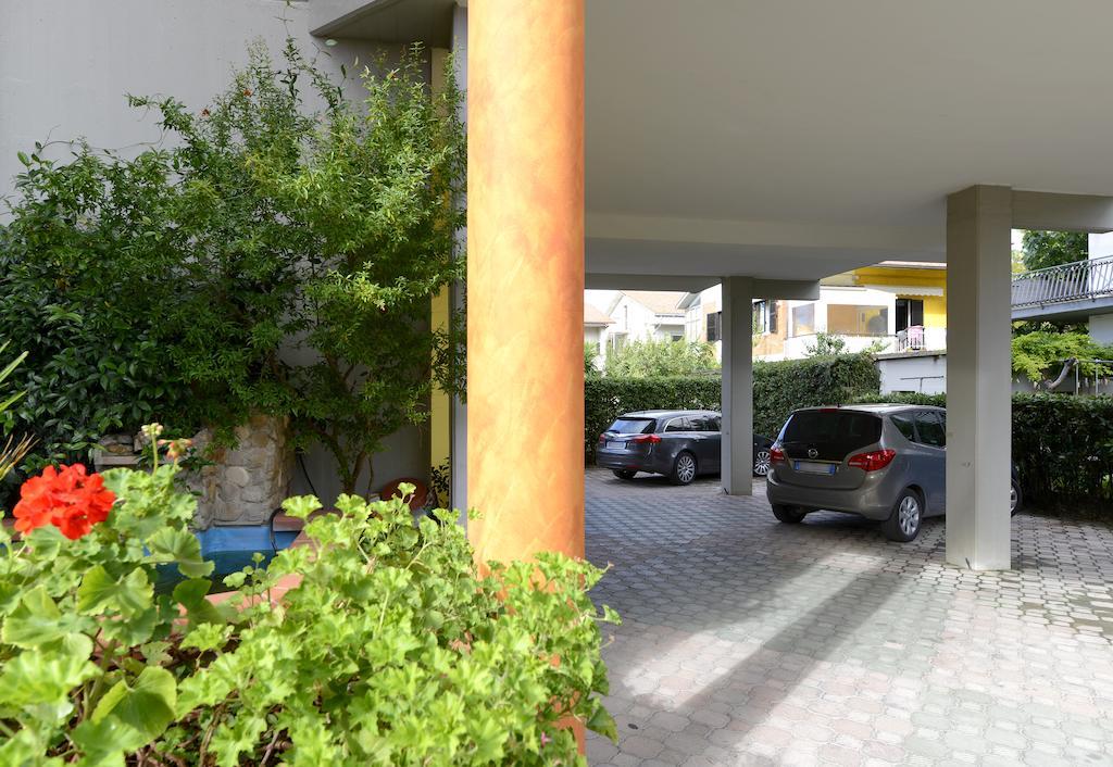 Hotel Residence Margherita Tortoreto Exterior foto